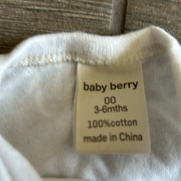 Baby berry neutral tops - Picture 3 of 5